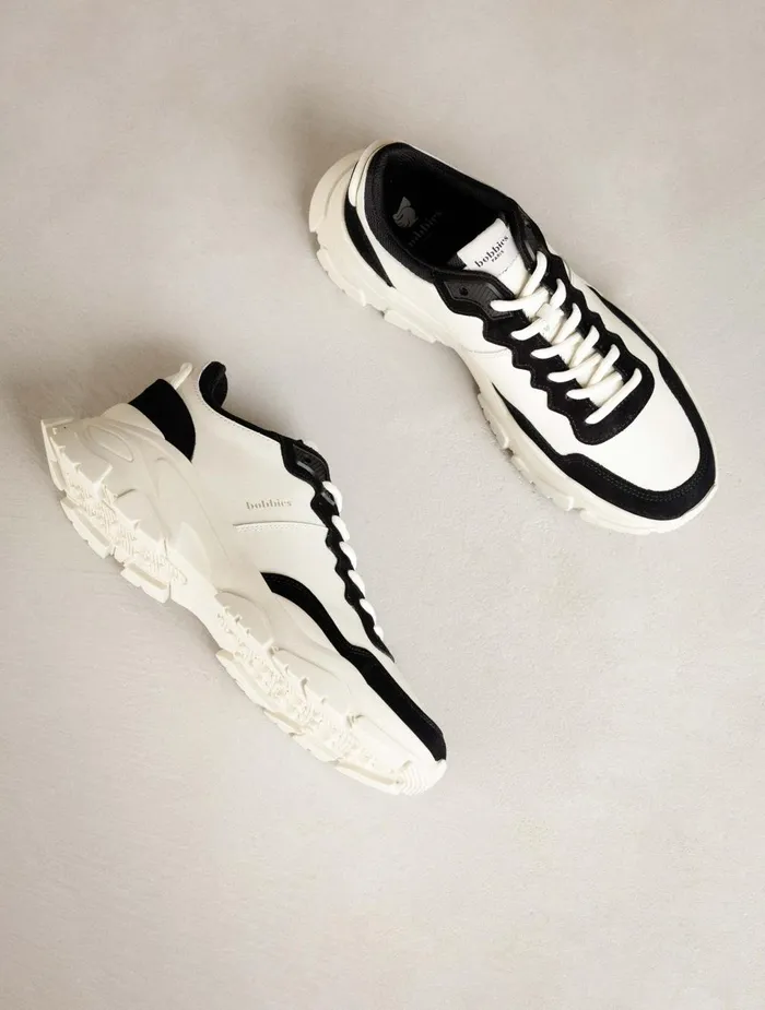 Bobbies Sneakers Rinjani Off White and Black 8211 Women