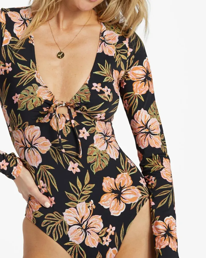 Hooked On Tropics Surf Tee Black Pebble Women Billabong Rashguards and Bodysuits