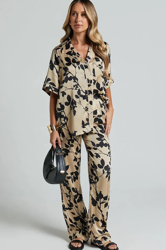 Laila Pants 8211 High Waisted Wide Leg Pants In Black And Cream Print Women Showpo Pants