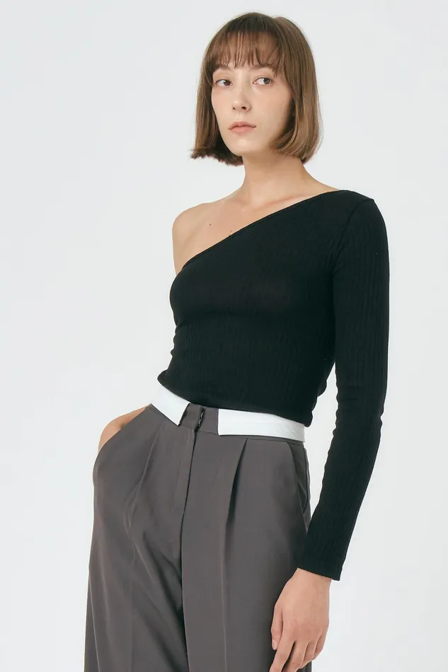 Storets Cielo OneShoulder Top Women Tops