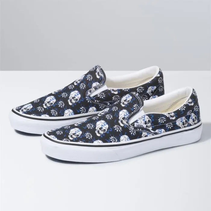 Vans Flash Skulls Classic SlipOn BlackTrue White MensWomens Classics Shoes