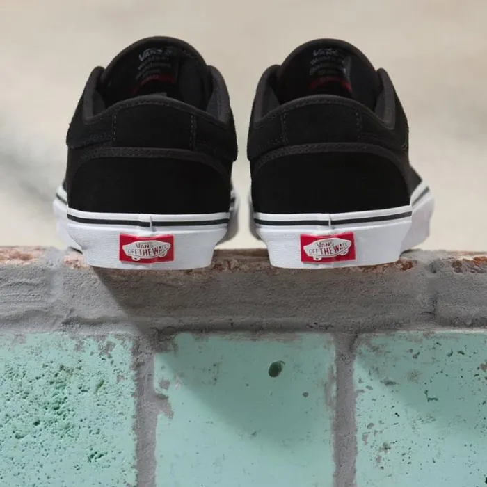 Vans Suede Chukka Low BlackTrue White Mens BMX Shoes Vans Suede Chukka Low BlackTrue White Mens BMX Shoes