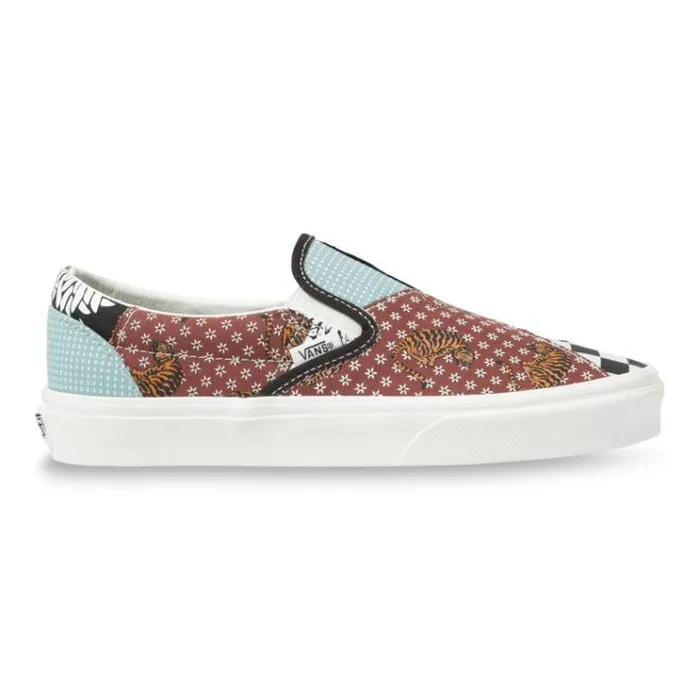 Vans Tiger Patchwork Classic SlipOn BlackTrue White MensWomens Classics Shoes Vans Tiger Patchwork Classic SlipOn BlackTrue White MensWomens Classics Shoes