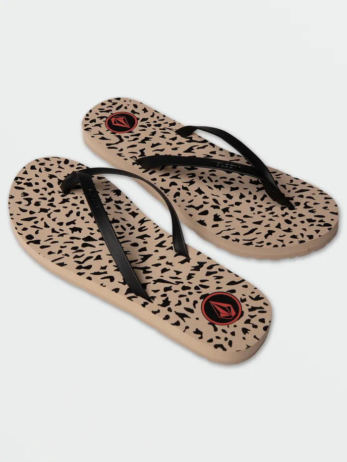 Volcom Sandals Color Me Spring Sandal 8211 Animal Print Animal Print 8211 Womens