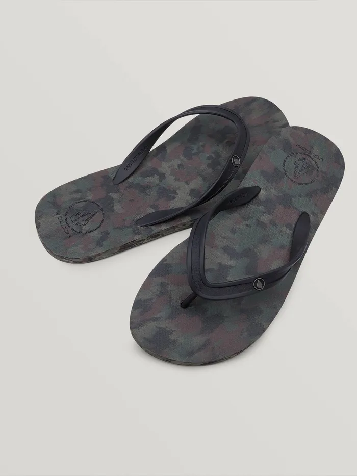 Volcom Sandals Rocker 2 Solid Sandals 8211 Dark Camo Dark Camo 8211 Mens