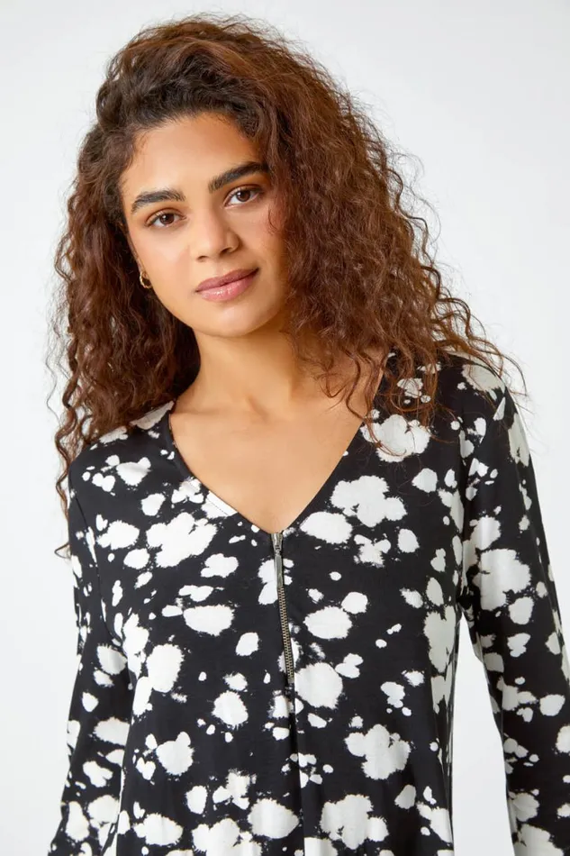 Women Black Abstract Print Zip Detail VNeck Stretch Top Roman Tops