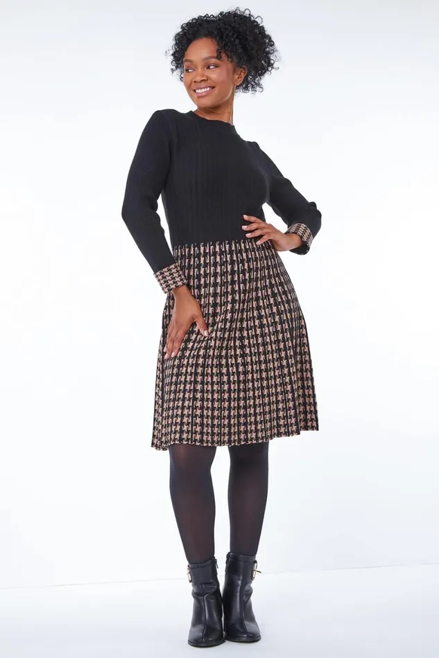 Women Black Petite Contrast Knitted Skater Jumper Dress Roman Dresses
