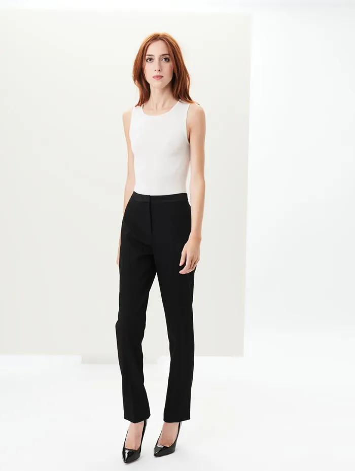 Women Blouses and Knits Oscar De La Renta Cashmere Silk Jewel Neck Tank Ivory