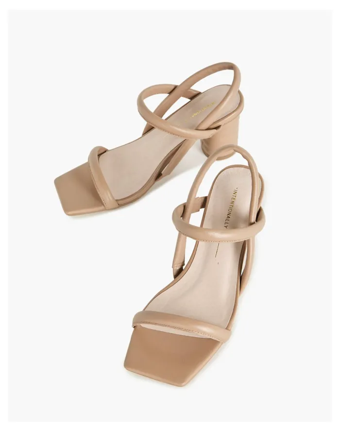 Women Intentionally Blank KIFTON Sandal Clay Madewell Heels