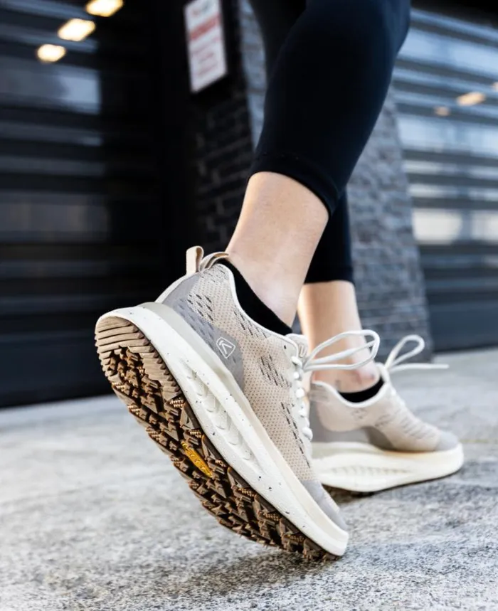 Women KEEN Shoes WK400 Tangerine Leather Walking Shoe Women KEEN Shoes WK400 Tangerine Leather Walking Shoe