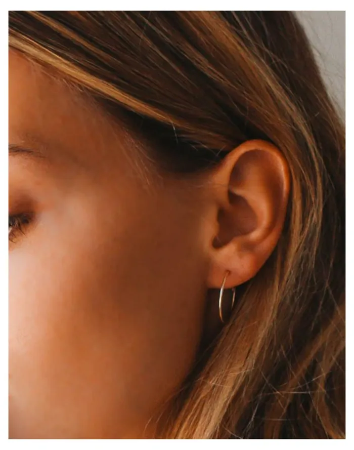 Women Kinn Lightweight Hoop Earrings Medium Gold Madewell Earrings Women Kinn Lightweight Hoop Earrings Medium Gold Madewell Earrings